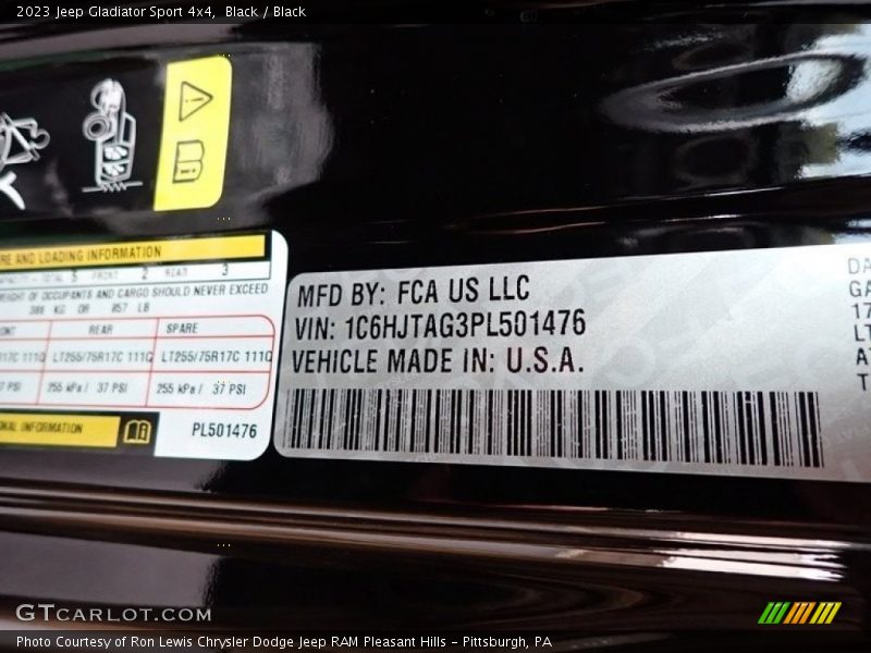 Black / Black 2023 Jeep Gladiator Sport 4x4