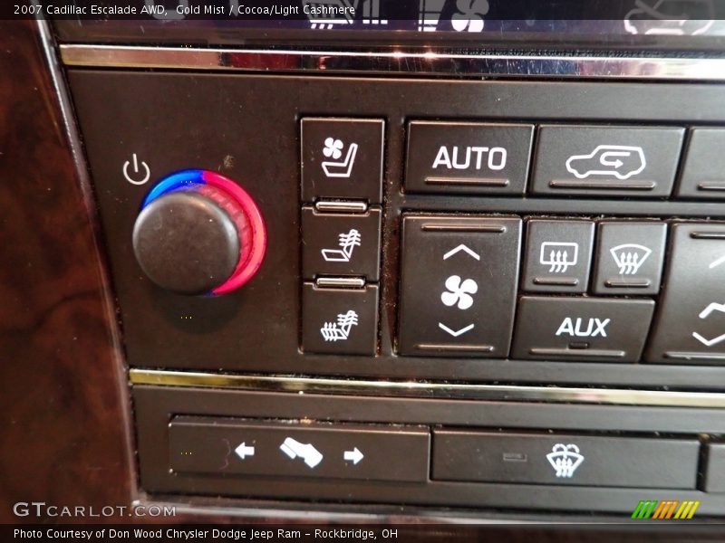 Gold Mist / Cocoa/Light Cashmere 2007 Cadillac Escalade AWD