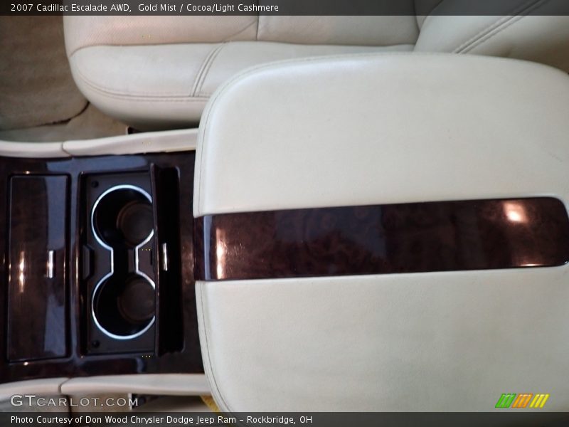 Gold Mist / Cocoa/Light Cashmere 2007 Cadillac Escalade AWD
