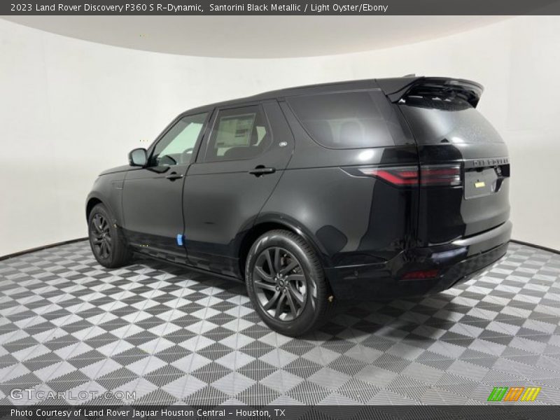 Santorini Black Metallic / Light Oyster/Ebony 2023 Land Rover Discovery P360 S R-Dynamic