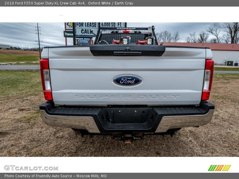 Oxford White / Earth Gray 2019 Ford F350 Super Duty XL Crew Cab 4x4