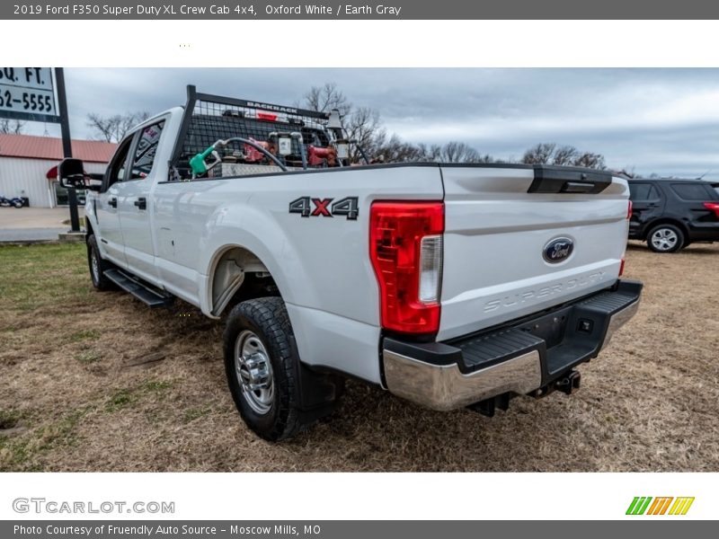 Oxford White / Earth Gray 2019 Ford F350 Super Duty XL Crew Cab 4x4