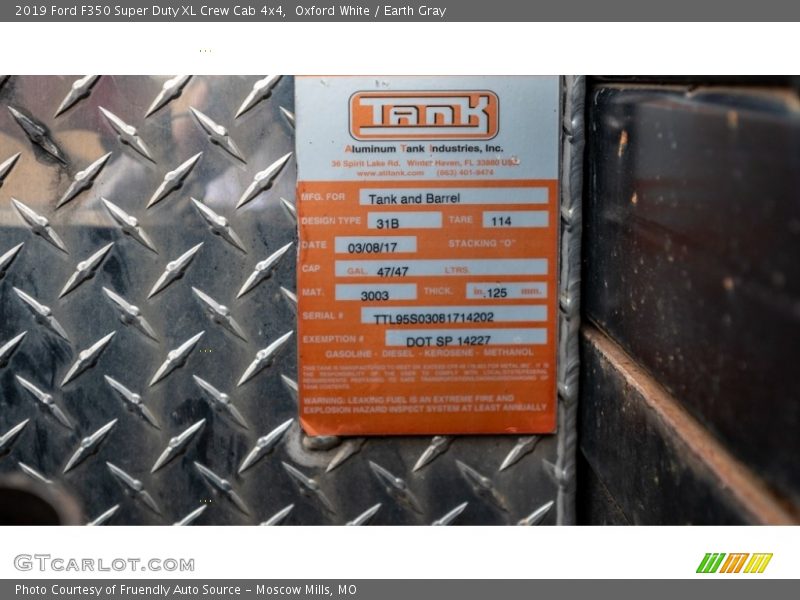 Oxford White / Earth Gray 2019 Ford F350 Super Duty XL Crew Cab 4x4