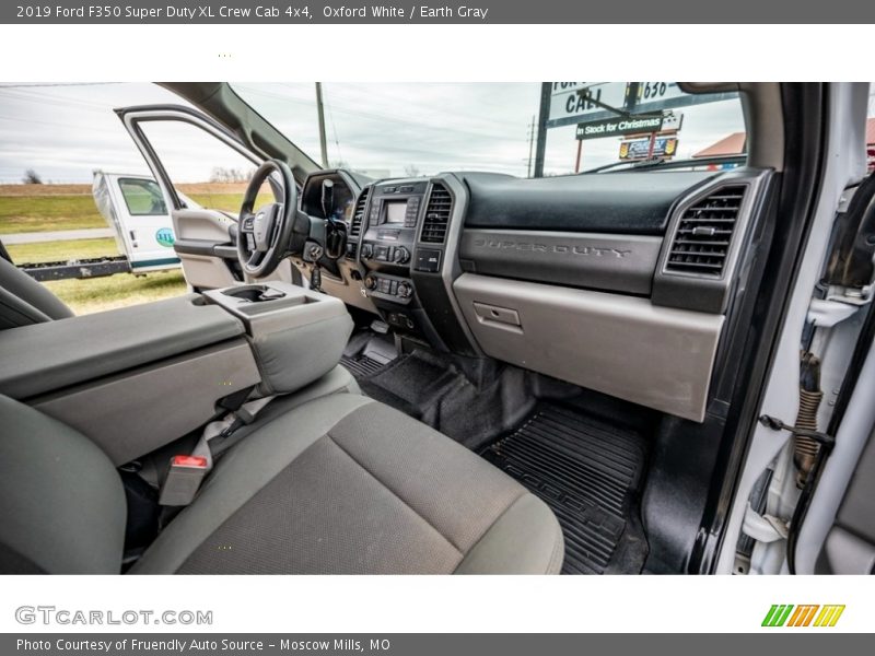 Oxford White / Earth Gray 2019 Ford F350 Super Duty XL Crew Cab 4x4