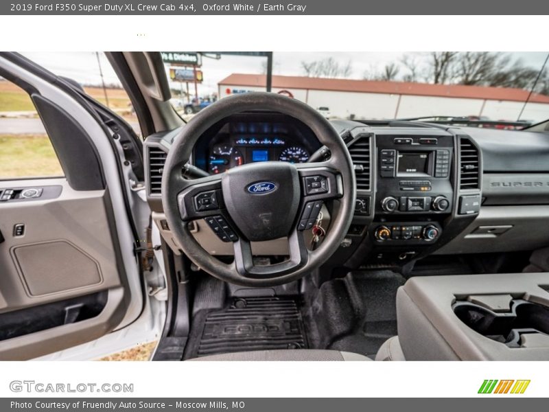 Oxford White / Earth Gray 2019 Ford F350 Super Duty XL Crew Cab 4x4