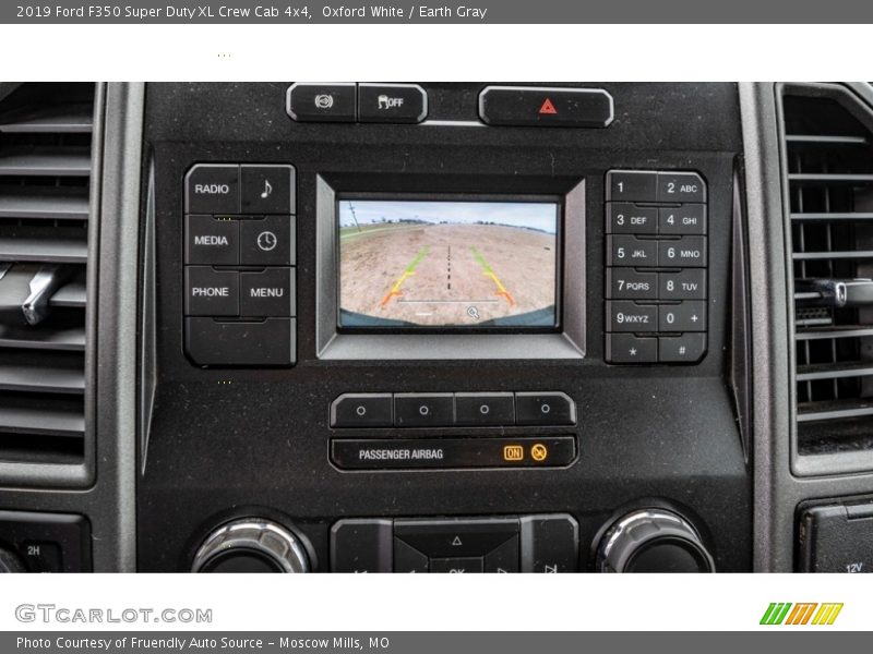 Oxford White / Earth Gray 2019 Ford F350 Super Duty XL Crew Cab 4x4
