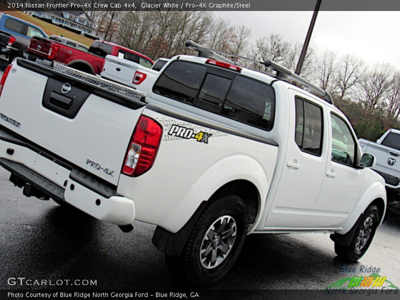Glacier White / Pro-4X Graphite/Steel 2014 Nissan Frontier Pro-4X Crew Cab 4x4