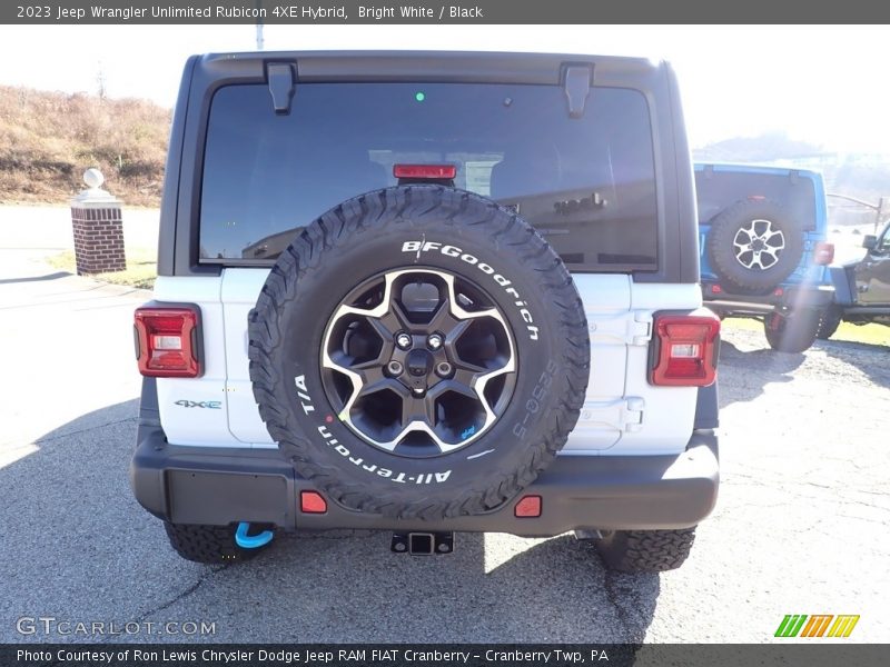 Bright White / Black 2023 Jeep Wrangler Unlimited Rubicon 4XE Hybrid