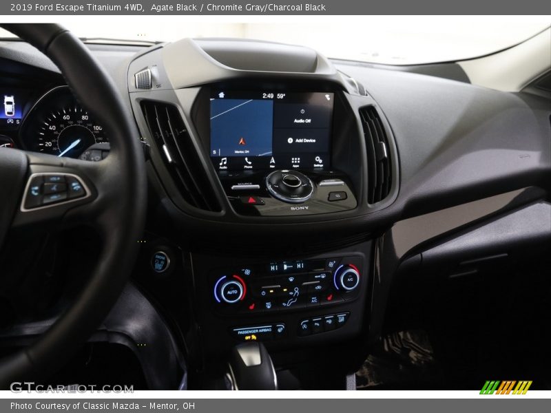 Agate Black / Chromite Gray/Charcoal Black 2019 Ford Escape Titanium 4WD