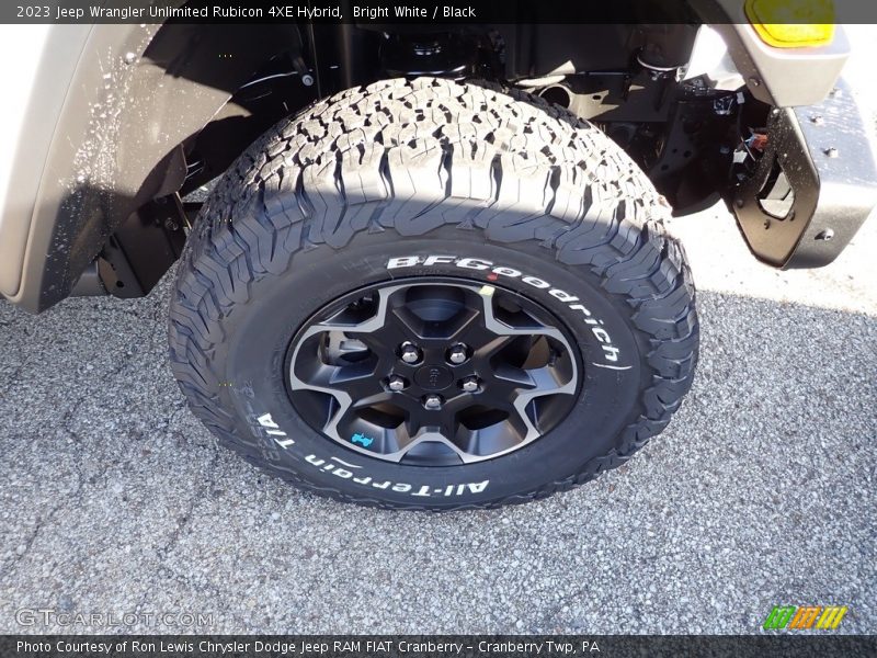 Bright White / Black 2023 Jeep Wrangler Unlimited Rubicon 4XE Hybrid