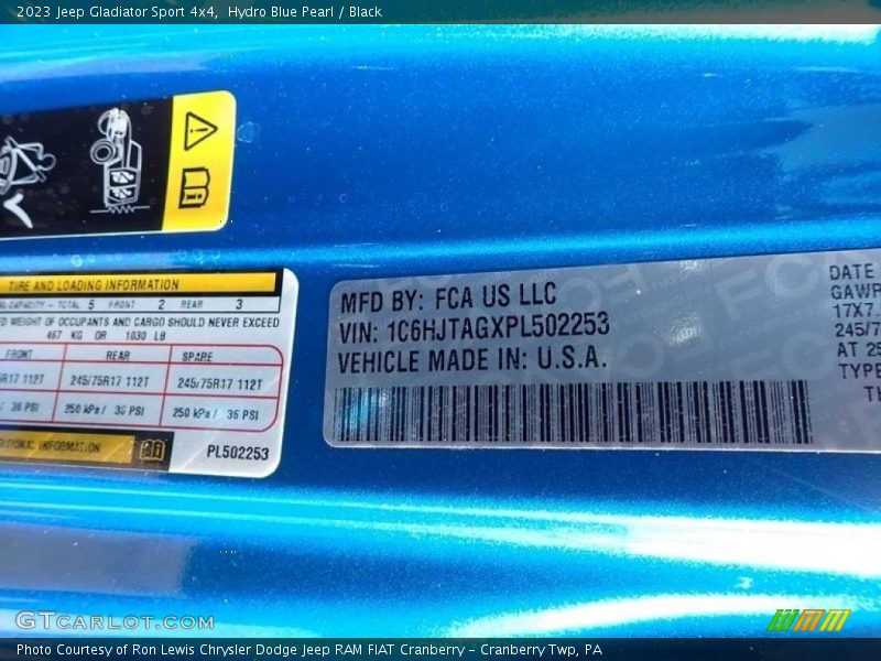 Hydro Blue Pearl / Black 2023 Jeep Gladiator Sport 4x4