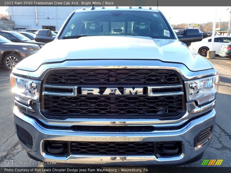 Bright White / Black 2022 Ram 3500 Tradesman Crew Cab 4x4