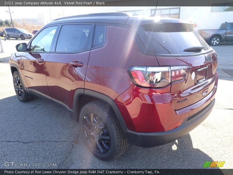 Velvet Red Pearl / Black 2022 Jeep Compass Altitude 4x4