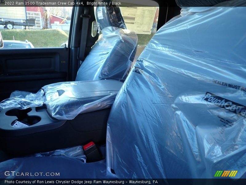 Bright White / Black 2022 Ram 3500 Tradesman Crew Cab 4x4