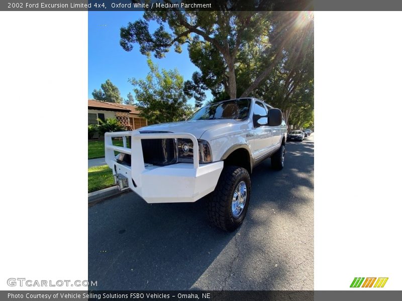 Oxford White / Medium Parchment 2002 Ford Excursion Limited 4x4