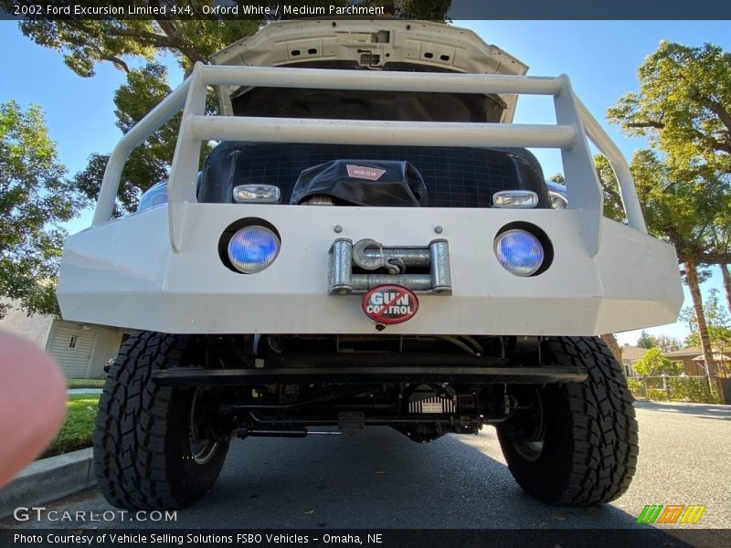 Oxford White / Medium Parchment 2002 Ford Excursion Limited 4x4