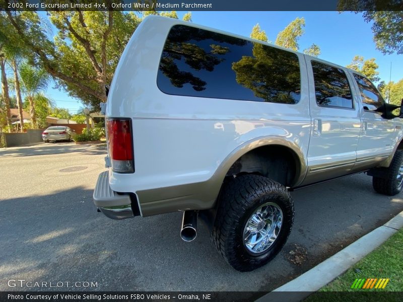 Oxford White / Medium Parchment 2002 Ford Excursion Limited 4x4