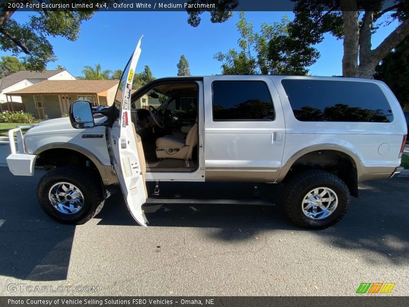 Oxford White / Medium Parchment 2002 Ford Excursion Limited 4x4