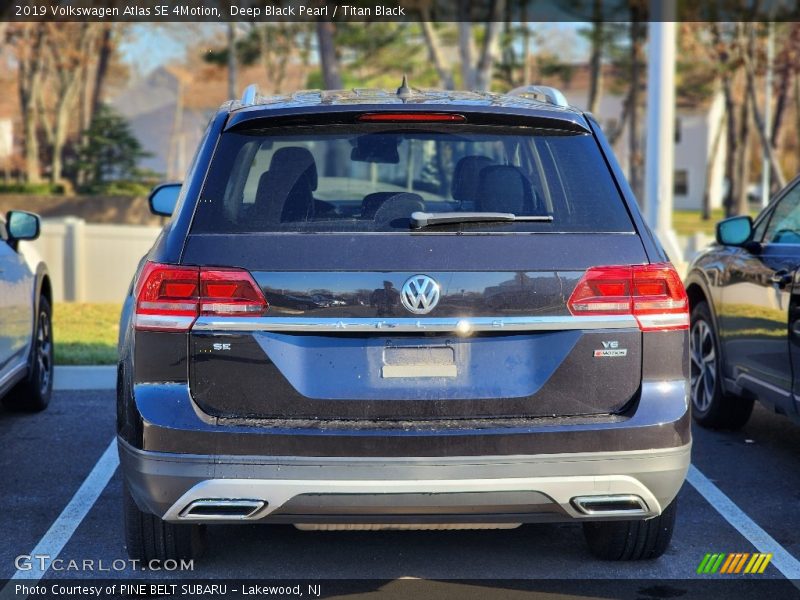 Deep Black Pearl / Titan Black 2019 Volkswagen Atlas SE 4Motion