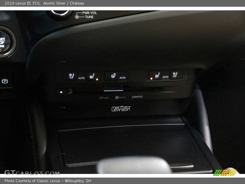 Atomic Silver / Chateau 2019 Lexus ES 350