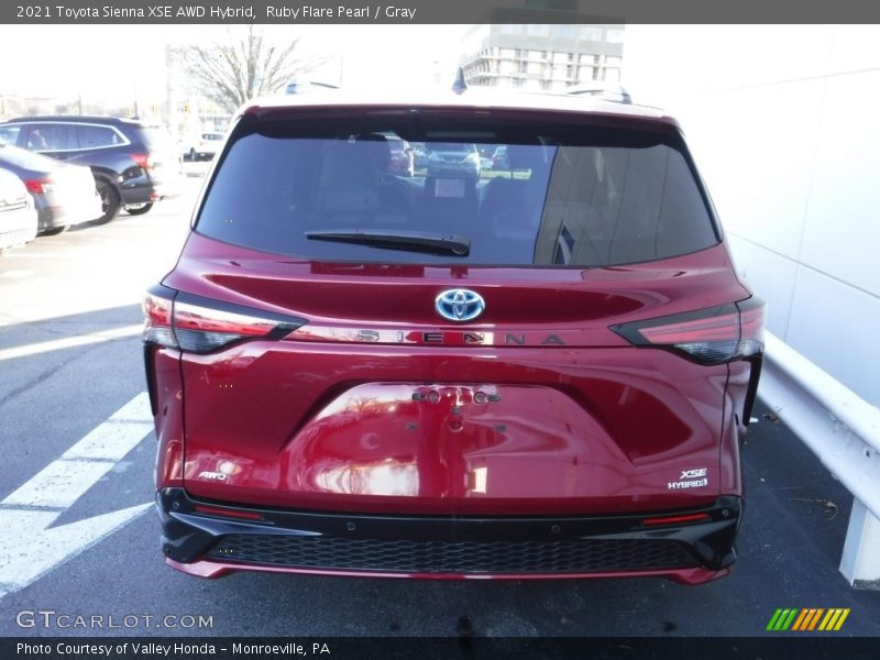 Ruby Flare Pearl / Gray 2021 Toyota Sienna XSE AWD Hybrid