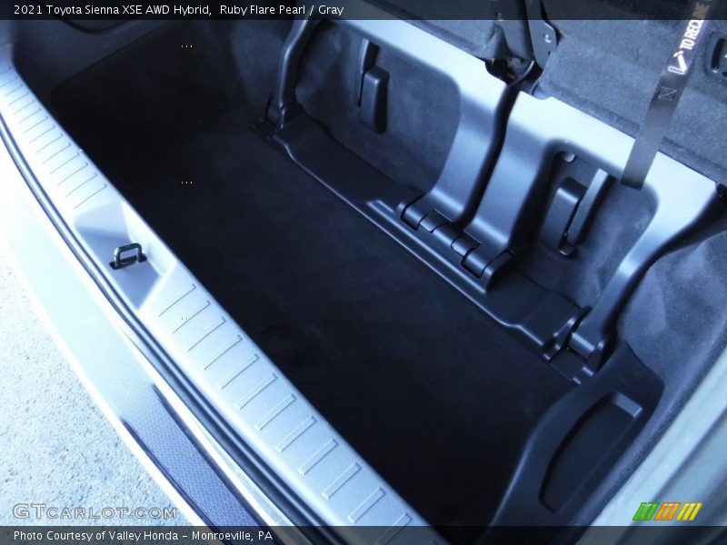Ruby Flare Pearl / Gray 2021 Toyota Sienna XSE AWD Hybrid
