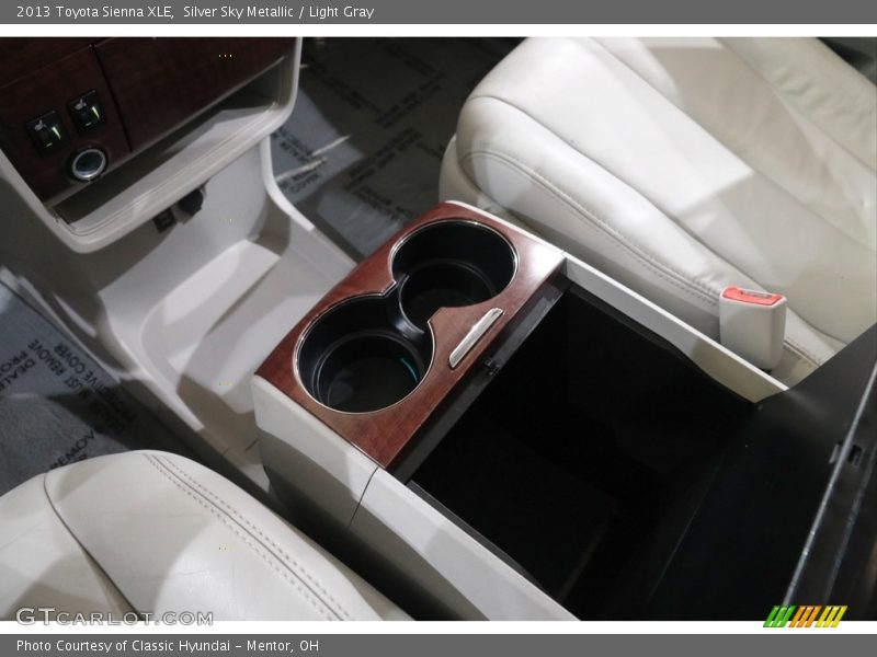 Silver Sky Metallic / Light Gray 2013 Toyota Sienna XLE