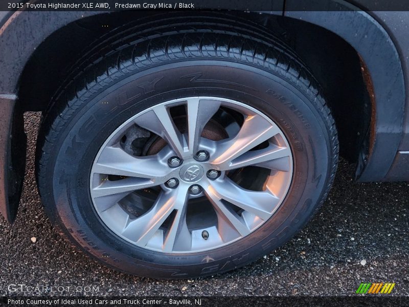 Predawn Gray Mica / Black 2015 Toyota Highlander XLE AWD
