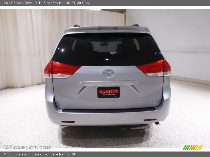 Silver Sky Metallic / Light Gray 2013 Toyota Sienna XLE