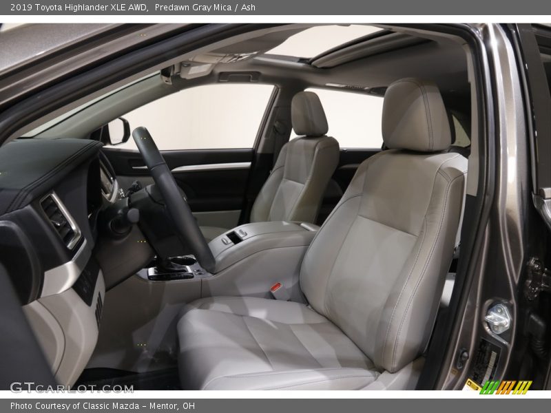 Predawn Gray Mica / Ash 2019 Toyota Highlander XLE AWD