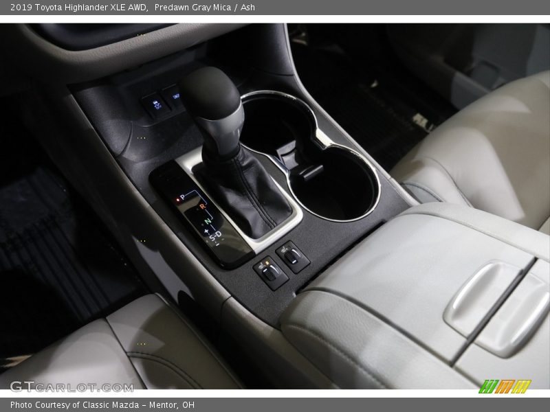 Predawn Gray Mica / Ash 2019 Toyota Highlander XLE AWD