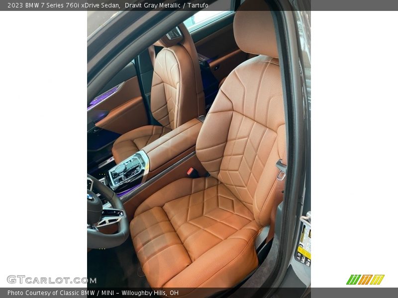 Front Seat of 2023 7 Series 760i xDrive Sedan