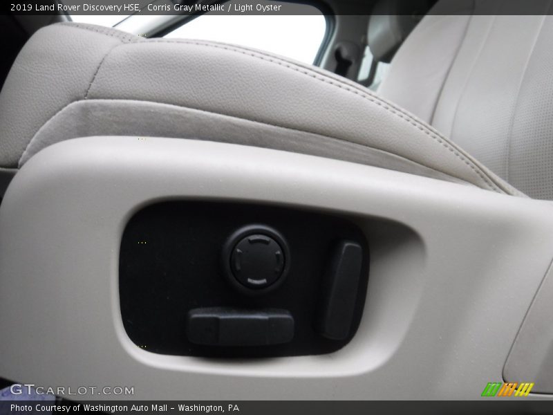 Corris Gray Metallic / Light Oyster 2019 Land Rover Discovery HSE