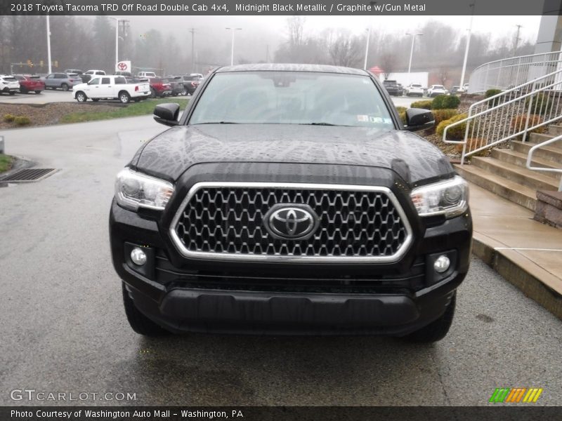 Midnight Black Metallic / Graphite w/Gun Metal 2018 Toyota Tacoma TRD Off Road Double Cab 4x4