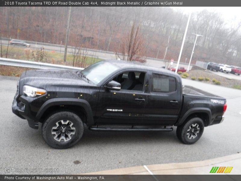Midnight Black Metallic / Graphite w/Gun Metal 2018 Toyota Tacoma TRD Off Road Double Cab 4x4