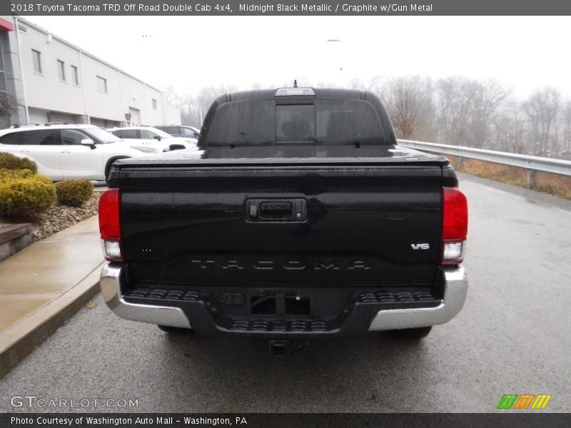Midnight Black Metallic / Graphite w/Gun Metal 2018 Toyota Tacoma TRD Off Road Double Cab 4x4