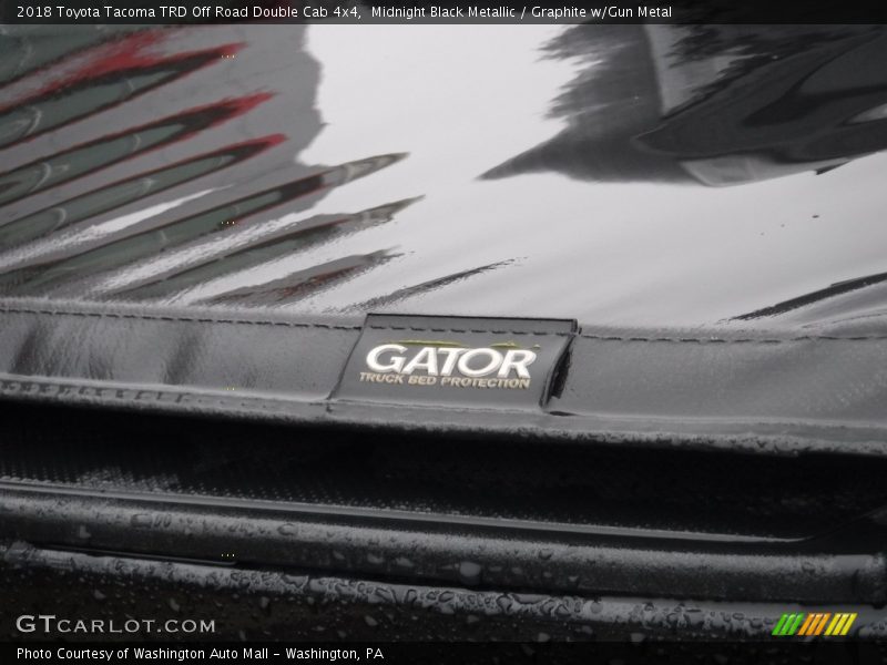 Midnight Black Metallic / Graphite w/Gun Metal 2018 Toyota Tacoma TRD Off Road Double Cab 4x4