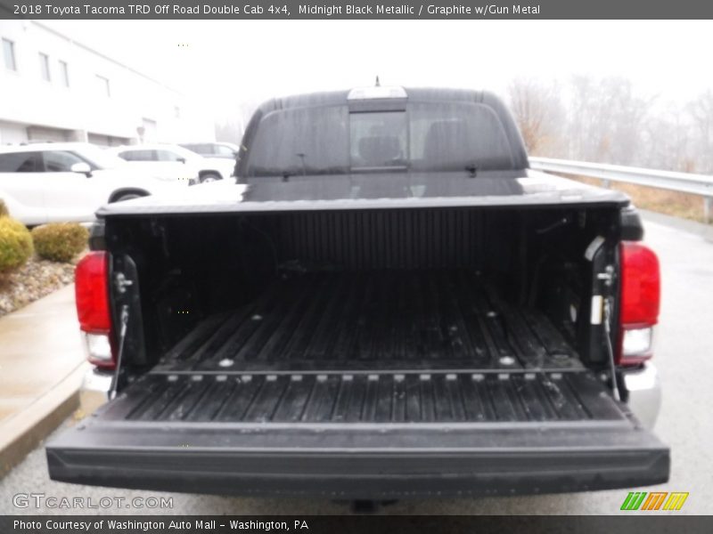 Midnight Black Metallic / Graphite w/Gun Metal 2018 Toyota Tacoma TRD Off Road Double Cab 4x4