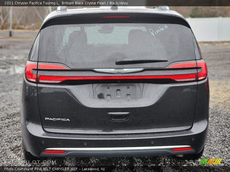 Brilliant Black Crystal Pearl / Black/Alloy 2021 Chrysler Pacifica Touring L