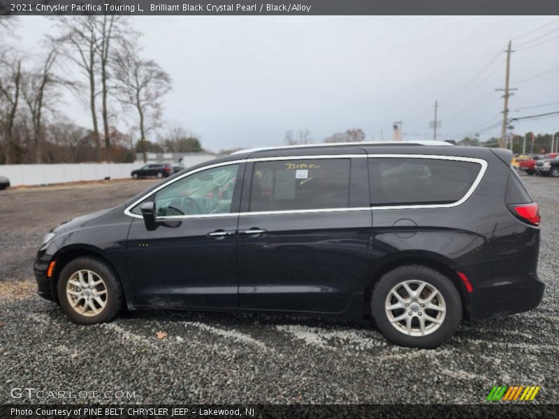 Brilliant Black Crystal Pearl / Black/Alloy 2021 Chrysler Pacifica Touring L