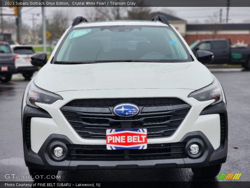 Crystal White Pearl / Titanium Gray 2023 Subaru Outback Onyx Edition