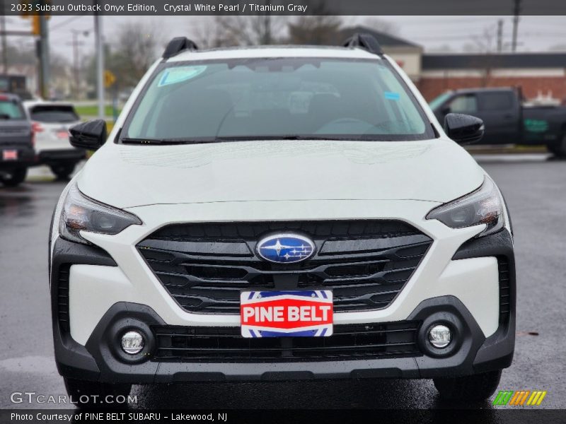 Crystal White Pearl / Titanium Gray 2023 Subaru Outback Onyx Edition