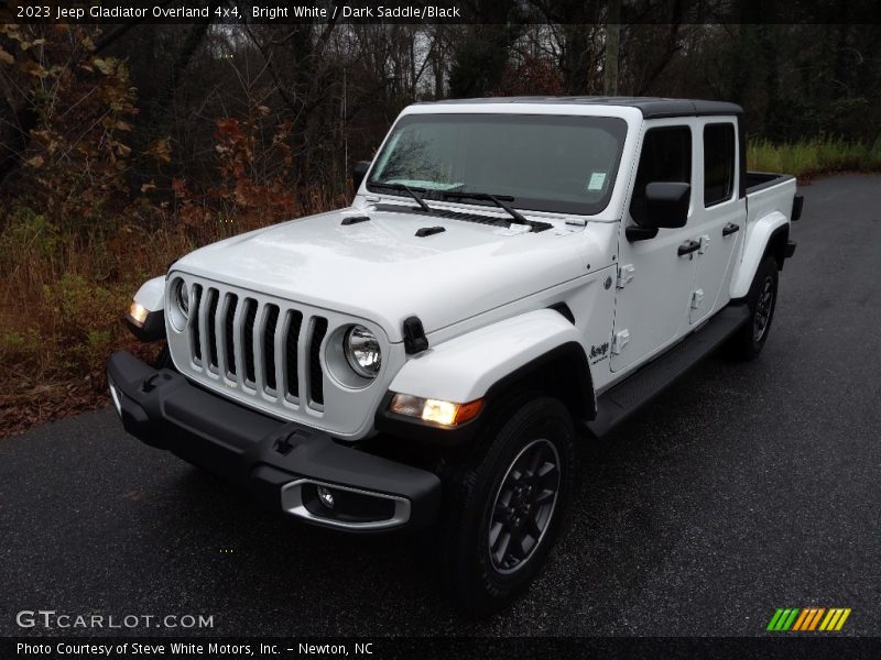 Bright White / Dark Saddle/Black 2023 Jeep Gladiator Overland 4x4