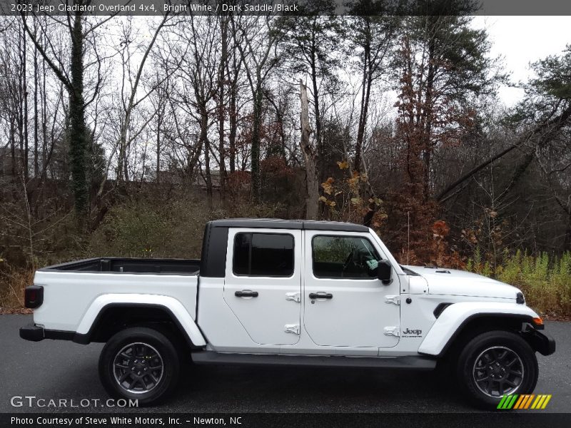Bright White / Dark Saddle/Black 2023 Jeep Gladiator Overland 4x4