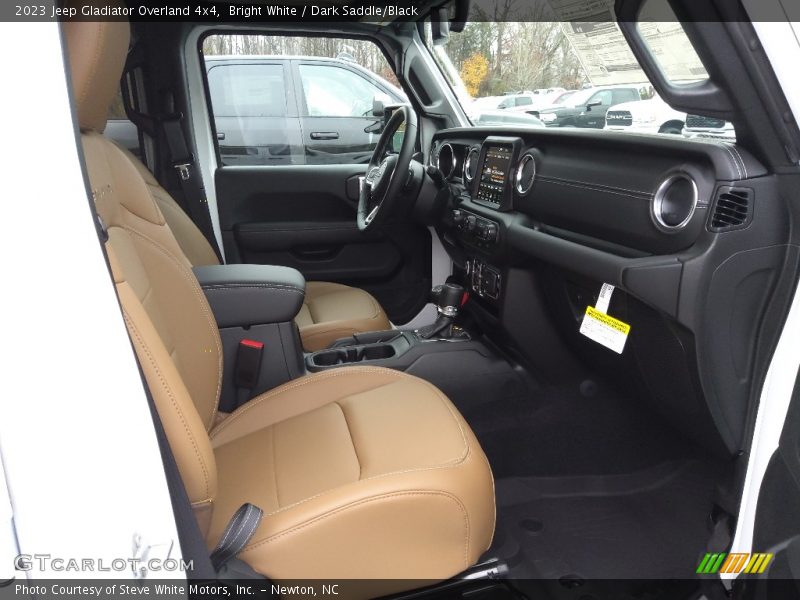 Bright White / Dark Saddle/Black 2023 Jeep Gladiator Overland 4x4
