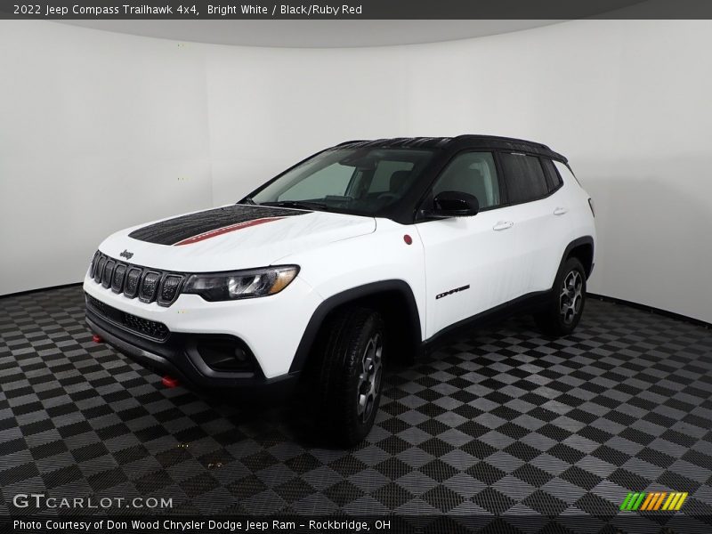 Bright White / Black/Ruby Red 2022 Jeep Compass Trailhawk 4x4