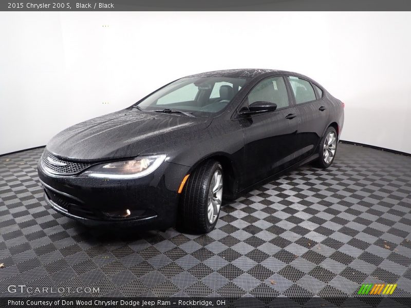 Black / Black 2015 Chrysler 200 S