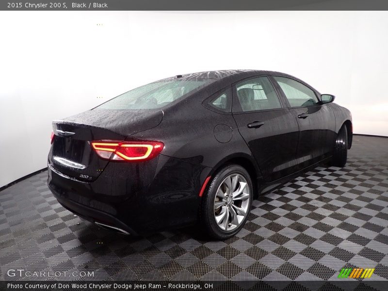 Black / Black 2015 Chrysler 200 S