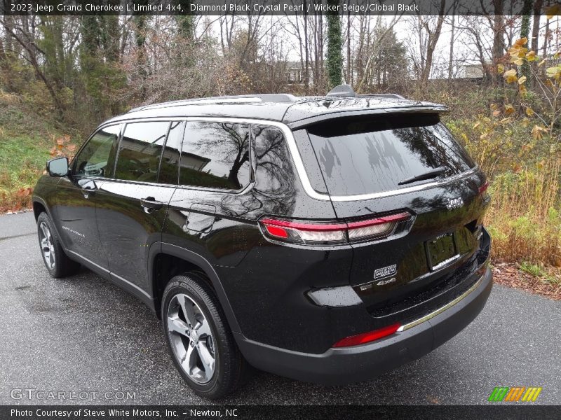 Diamond Black Crystal Pearl / Wicker Beige/Global Black 2023 Jeep Grand Cherokee L Limited 4x4