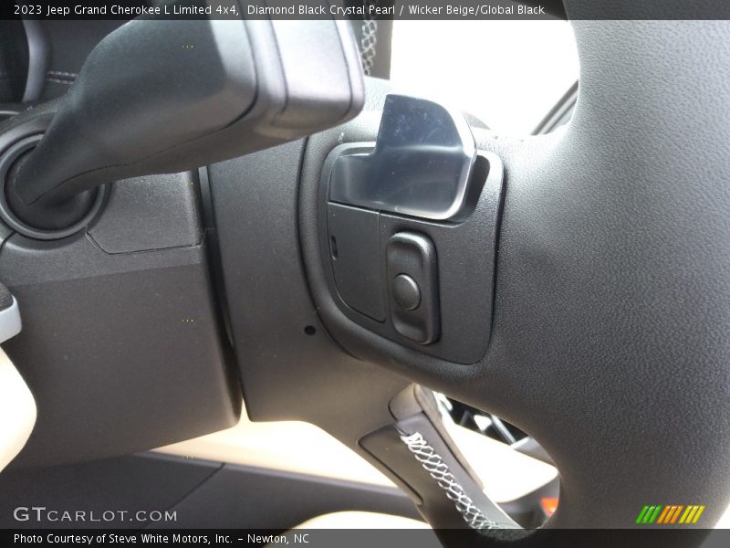 Diamond Black Crystal Pearl / Wicker Beige/Global Black 2023 Jeep Grand Cherokee L Limited 4x4